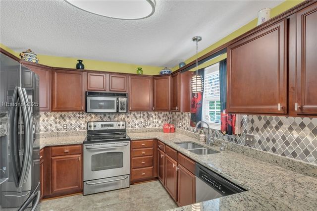 14 Virginia Pne, Ridgeland, SC 29936