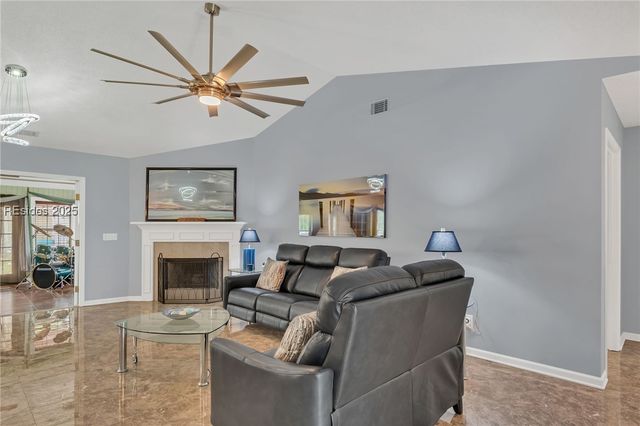 14 Virginia Pne, Ridgeland, SC 29936