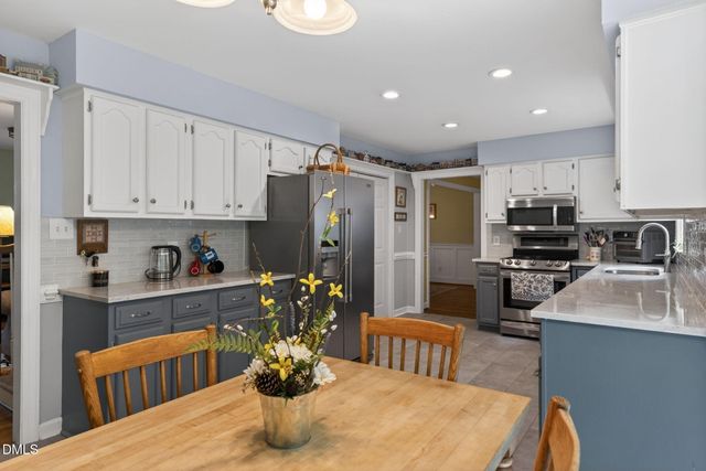 1104 Fallen Oak Drive, Apex, NC 27502