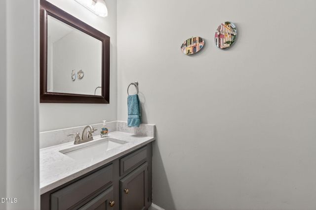 1104 Fallen Oak Drive, Apex, NC 27502