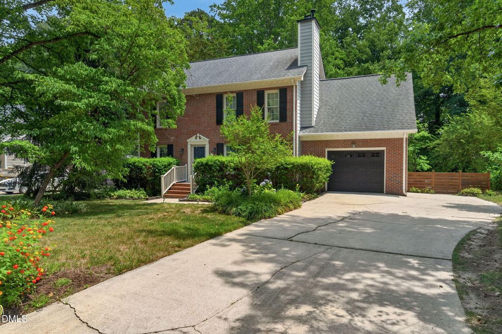 1104 Fallen Oak Drive, Apex, NC 27502
