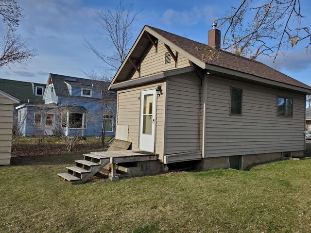 1203 America Avenue NW, Bemidji, MN 56601