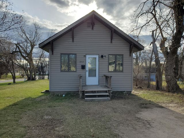 1203 America Avenue NW, Bemidji, MN 56601