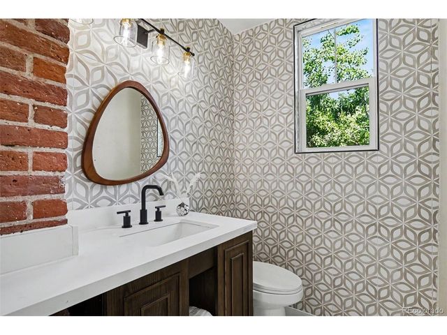 4277 Green Ct, Denver, CO 80211