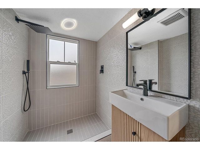 4277 Green Ct, Denver, CO 80211