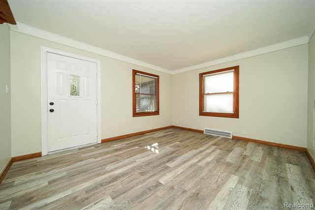 4462 1st Street, Wayne, MI 48184