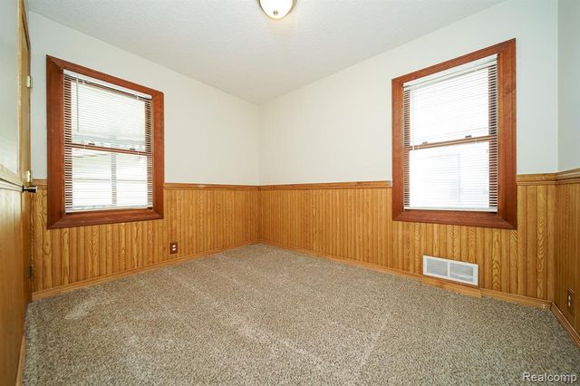 4462 1st Street, Wayne, MI 48184