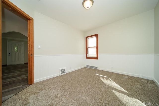 4462 1st Street, Wayne, MI 48184