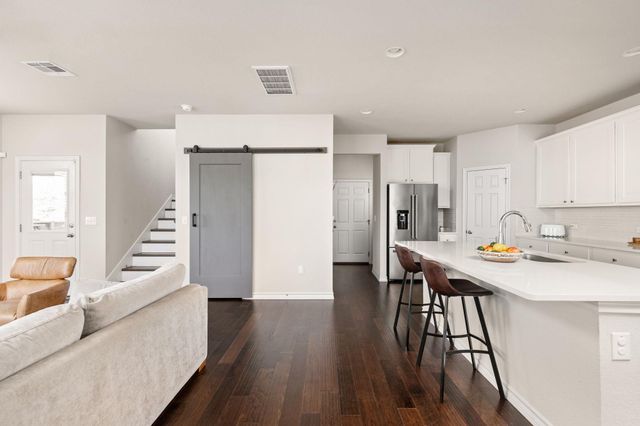 4701 Star Jasmine DR 105, Austin, TX 78723