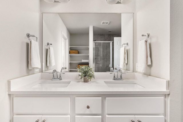 4701 Star Jasmine DR 105, Austin, TX 78723