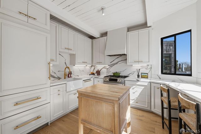 433 Upper Terrace Terrace 6, San Francisco, CA 94117