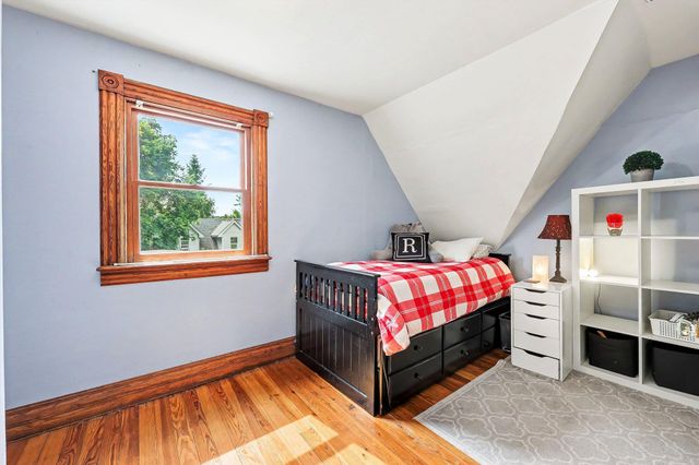 222 Monroe Street, Saline, MI 48176