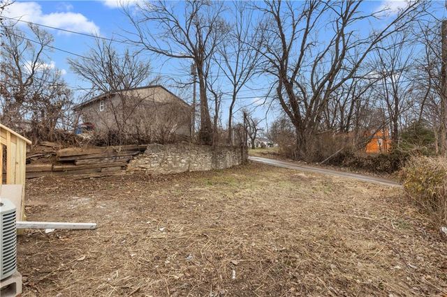 805 Lafayette Avenue, Kansas City, KS 66101