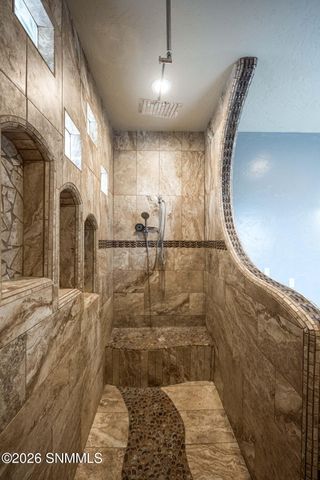 304 Las Flores Circle, La Mesa, NM 88044