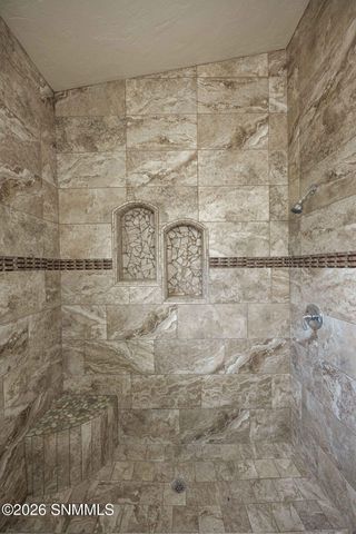 304 Las Flores Circle, La Mesa, NM 88044