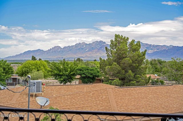 304 Las Flores Circle, La Mesa, NM 88044