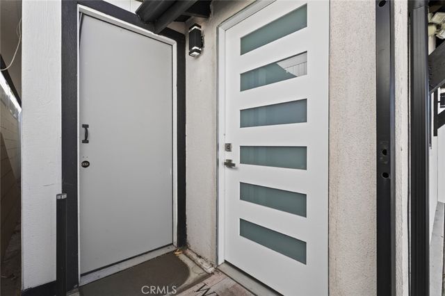 13214 Stagg Street, North Hollywood, CA 91605