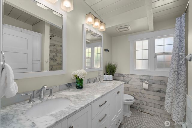 7501 Stinson Avenue, Gig Harbor, WA 98335