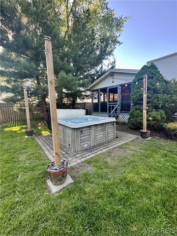 119 Treehaven Road, West Seneca, NY 14224