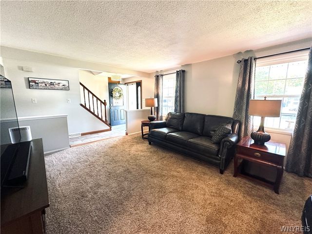 119 Treehaven Road, West Seneca, NY 14224
