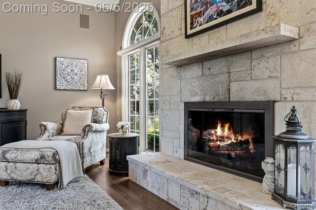 972 Mcdonald Drive, Northville, MI 48167