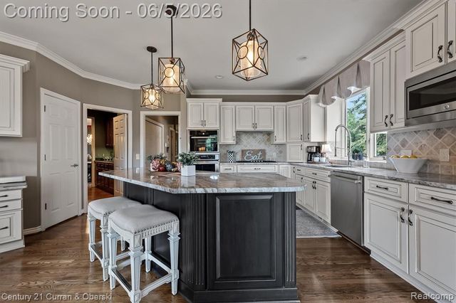 972 Mcdonald Drive, Northville, MI 48167