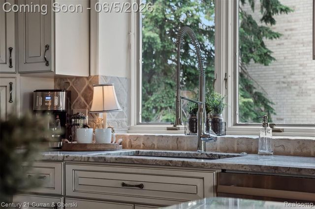 972 Mcdonald Drive, Northville, MI 48167