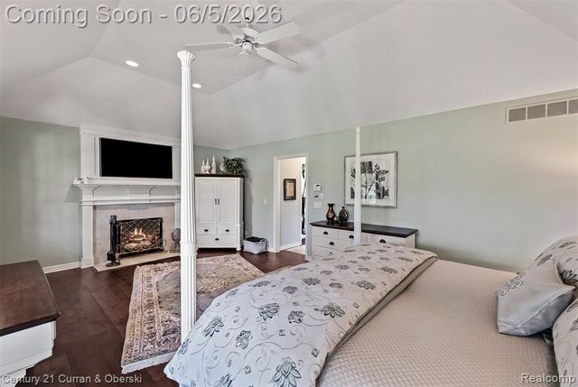 972 Mcdonald Drive, Northville, MI 48167