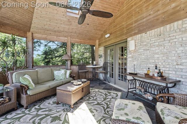 972 Mcdonald Drive, Northville, MI 48167