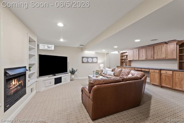 972 Mcdonald Drive, Northville, MI 48167