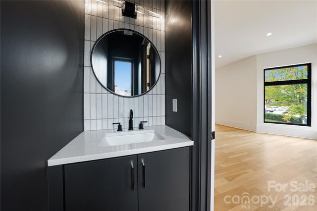 1511 Waverly Avenue, Charlotte, NC 28203