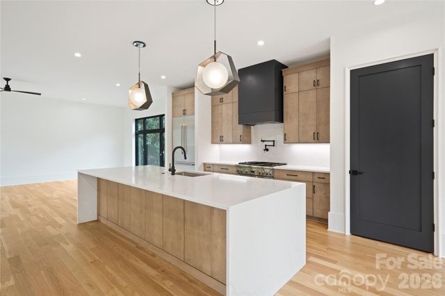 1511 Waverly Avenue, Charlotte, NC 28203