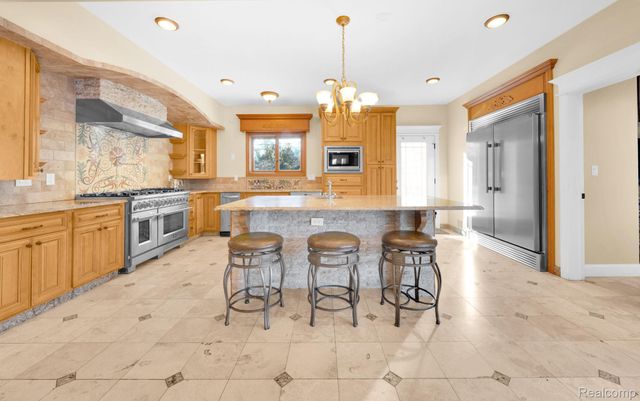 6900 Franklin Road, Bloomfield Hills, MI 48301