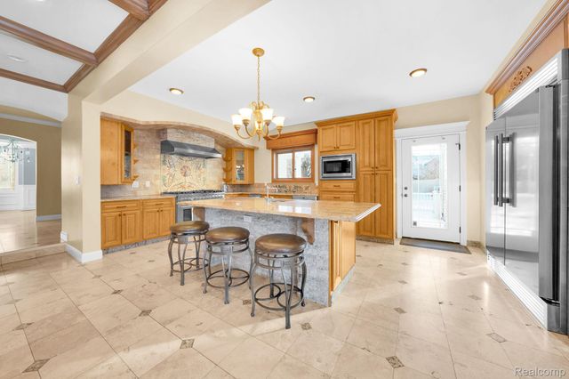 6900 Franklin Road, Bloomfield Hills, MI 48301