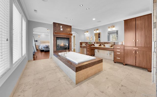 6900 Franklin Road, Bloomfield Hills, MI 48301