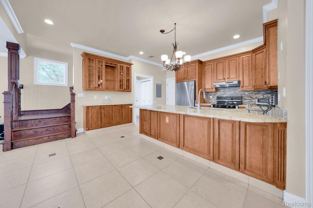 6900 Franklin Road, Bloomfield Hills, MI 48301