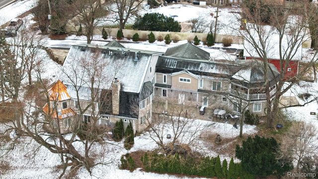 6900 Franklin Road, Bloomfield Hills, MI 48301