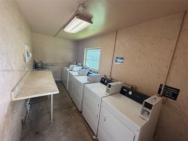 432 Lakeside Drive 257, Margate, FL 33063