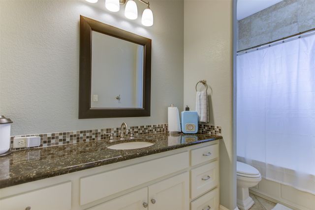 122 Forest Creek Circle, Weatherford, TX 76088