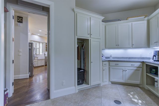 122 Forest Creek Circle, Weatherford, TX 76088