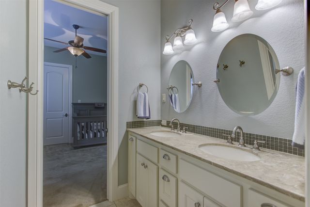 122 Forest Creek Circle, Weatherford, TX 76088