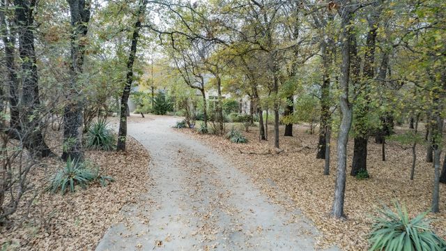 122 Forest Creek Circle, Weatherford, TX 76088