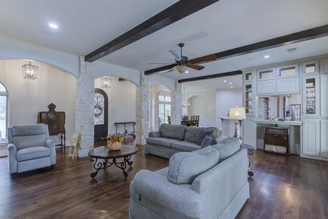 122 Forest Creek Circle, Weatherford, TX 76088