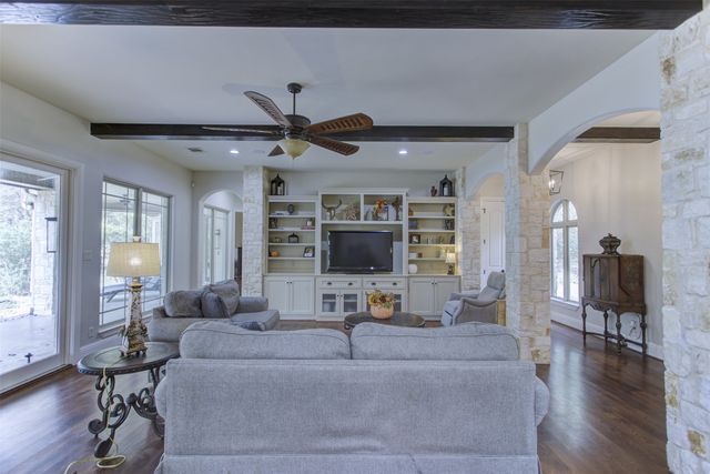 122 Forest Creek Circle, Weatherford, TX 76088