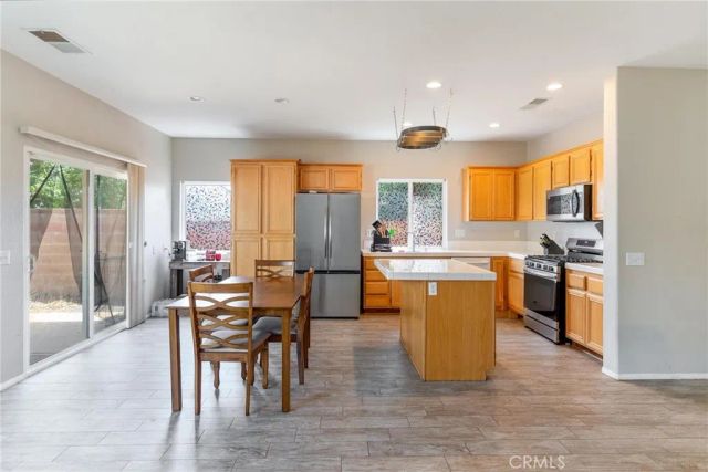 1312 Daylily Dr., Beaumont, CA 92223