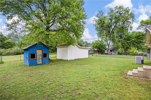 1904 S Boulder Place, Russellville, AR 72801
