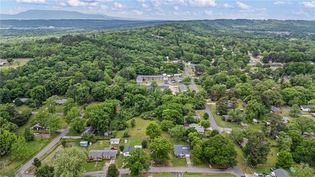 1904 S Boulder Place, Russellville, AR 72801