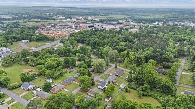 1904 S Boulder Place, Russellville, AR 72801