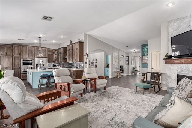 94 Tower Mustard Court, Henderson, NV 89002