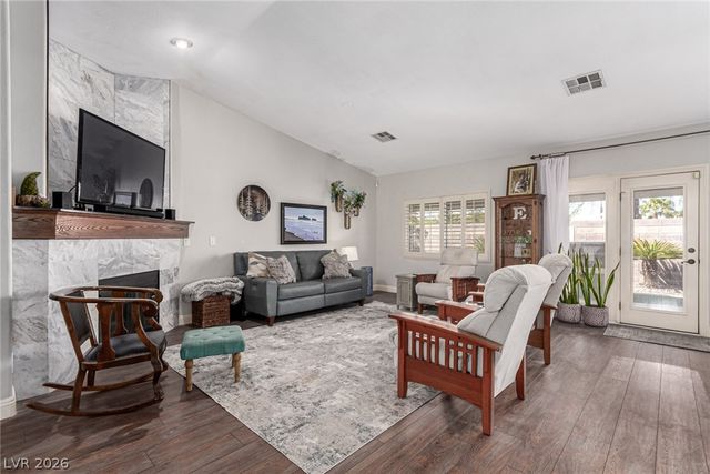 94 Tower Mustard Court, Henderson, NV 89002